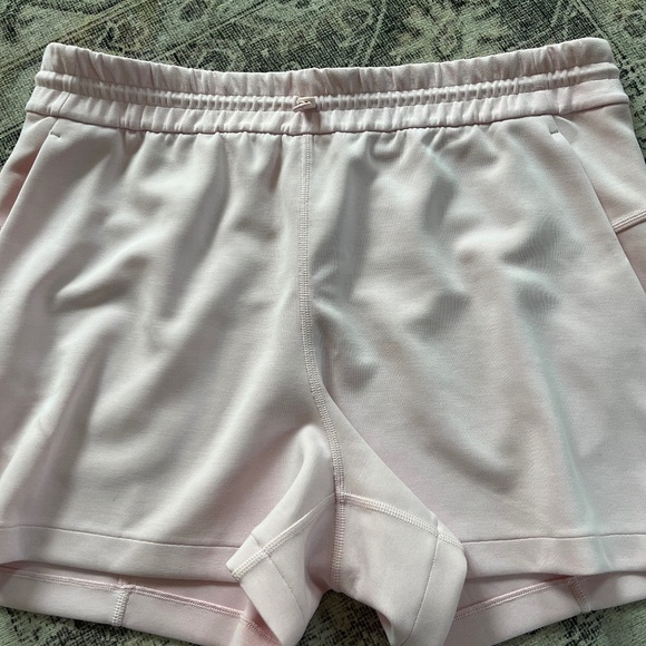 Shorts - Picture 1 of 3